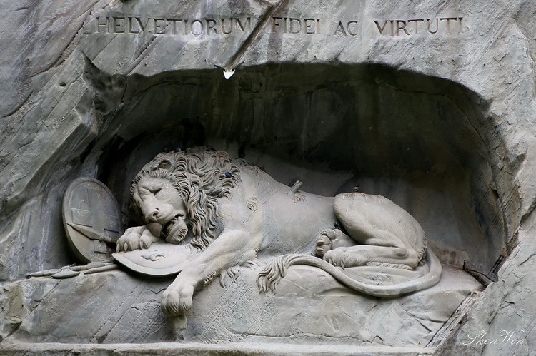 世界上最傷感、最感人的石雕—盧森之獅【原創(chuàng)】 - 晚霞映天 - 晚霞映天的博客