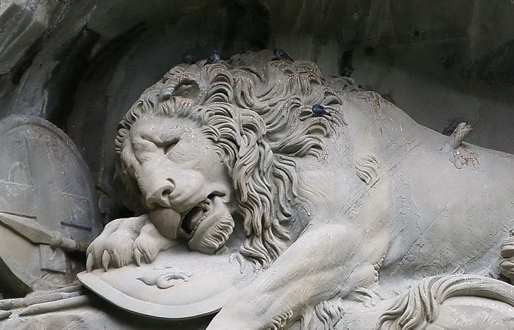 世界上最傷感、最感人的石雕—盧森之獅【原創(chuàng)】 - 晚霞映天 - 晚霞映天的博客